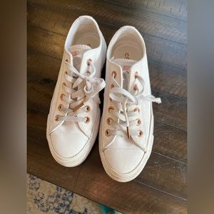 White and gold platform converse low top sneakers